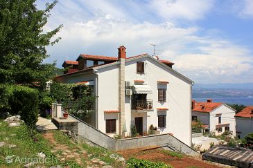 Property - Apartments 7744 Property Oprič (Opatija) - Accommodation 7744 - Apartments with pebble beach.