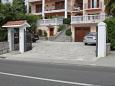 Parking lot - Apartments 7988 Parking lot Ičići (Opatija) - Accommodation 7988 - Apartments with pebble beach.