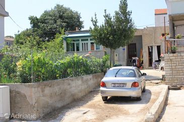 Property Tkon, Pašman, Property 8303 - Apartments blizu mora.