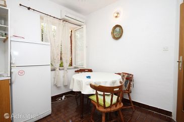 Dining room Žaborić, Dining room u smještaju tipa apartment, dostupna klima.