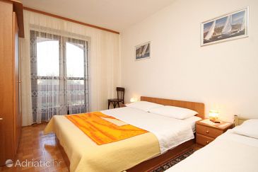 Bedroom Lukoran, Bedroom u smještaju tipa room, WIFI.