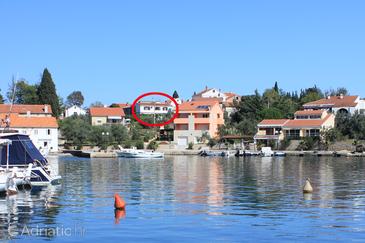 Property - Apartments 8475 Property Lukoran (Ugljan) - Accommodation 8475 - Apartments near sea with pebble beach.