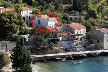 Property - Apartments 8703 Property Uvala Tvrdni Dolac (Hvar) - Accommodation 8703 - Apartments near sea with pebble beach.