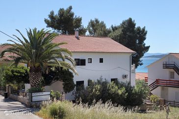 Property - Apartments 8799 Property Zavala (Hvar) - Accommodation 8799 - Apartments near sea with pebble beach.