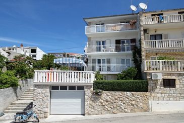 Property - Apartments and Rooms 8812 Property Hvar (Hvar) - Accommodation 8812 - Apartments and Rooms with pebble beach.