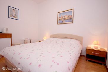 Bedroom Vis, Bedroom u smještaju tipa room, dostupna klima i WIFI.