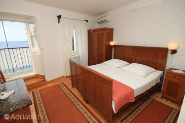 Room S-8910-a - Apartments and Rooms Komiža (Vis) - 8910