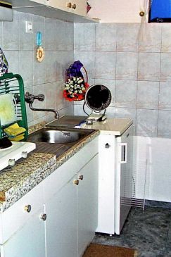 Kitchen Komiža, Kitchen u smještaju tipa studio-apartment, WIFI.