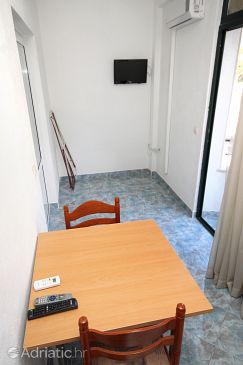 Dining room Makarska, Dining room u smještaju tipa apartment, dostupna klima i WIFI.