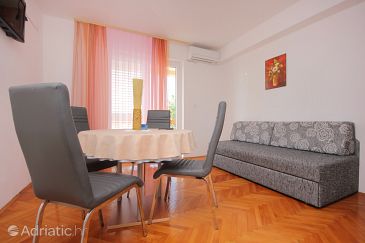 Dining room Novalja, Dining room u smještaju tipa apartment, dostupna klima i WIFI.