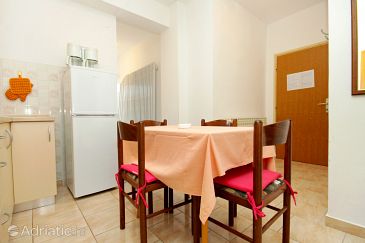 Dining room Novalja, Dining room u smještaju tipa apartment, WIFI.