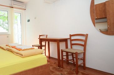 Dining room Dubrovnik, Dining room u smještaju tipa studio-apartment, dostupna klima i dopusteni kucni ljubimci.
