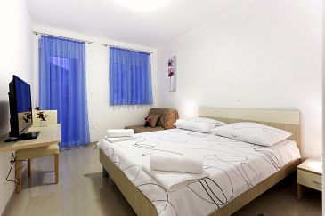 Room S-9464-b - Apartments and Rooms Podstrana (Split) - 9464