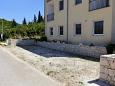 Parking lot - Apartments 9479 Parking lot Kneža (Korčula) - Accommodation 9479 - Apartments with pebble beach.