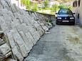 Parking lot - Apartments 950 Parking lot Sumpetar (Omiš) - Accommodation 950 - Apartments with pebble beach.