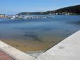 La plage la plus proche La plage en ville Supetarska Draga - Donja, Rab.